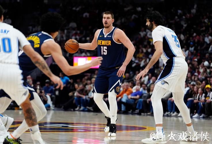 约基奇三双29+18+16 威少贡献22分 掘金加时险胜篮网